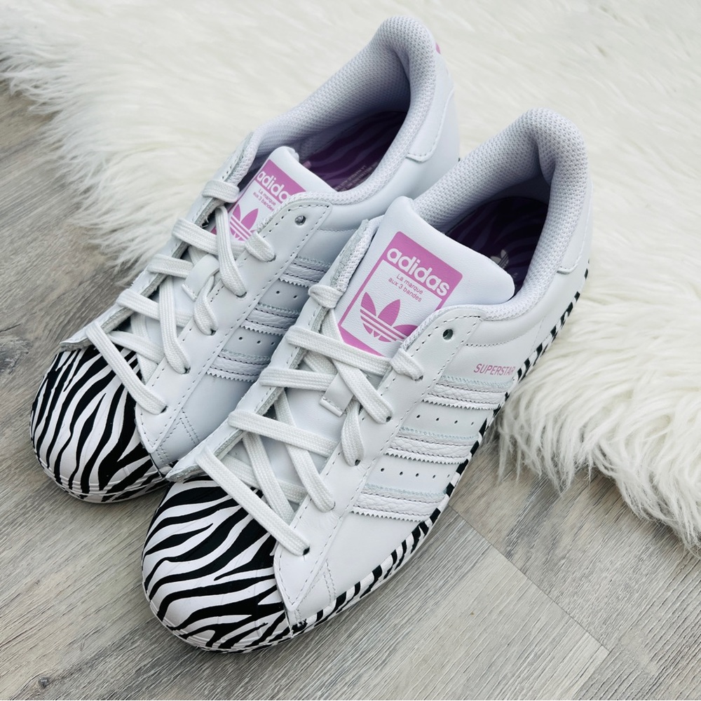 NWT Adidas Superstar Women’s Shoes - Picture 2 of 11